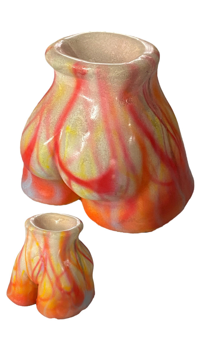 White and red swirl body-form concrete ashtray, large and mini sizes